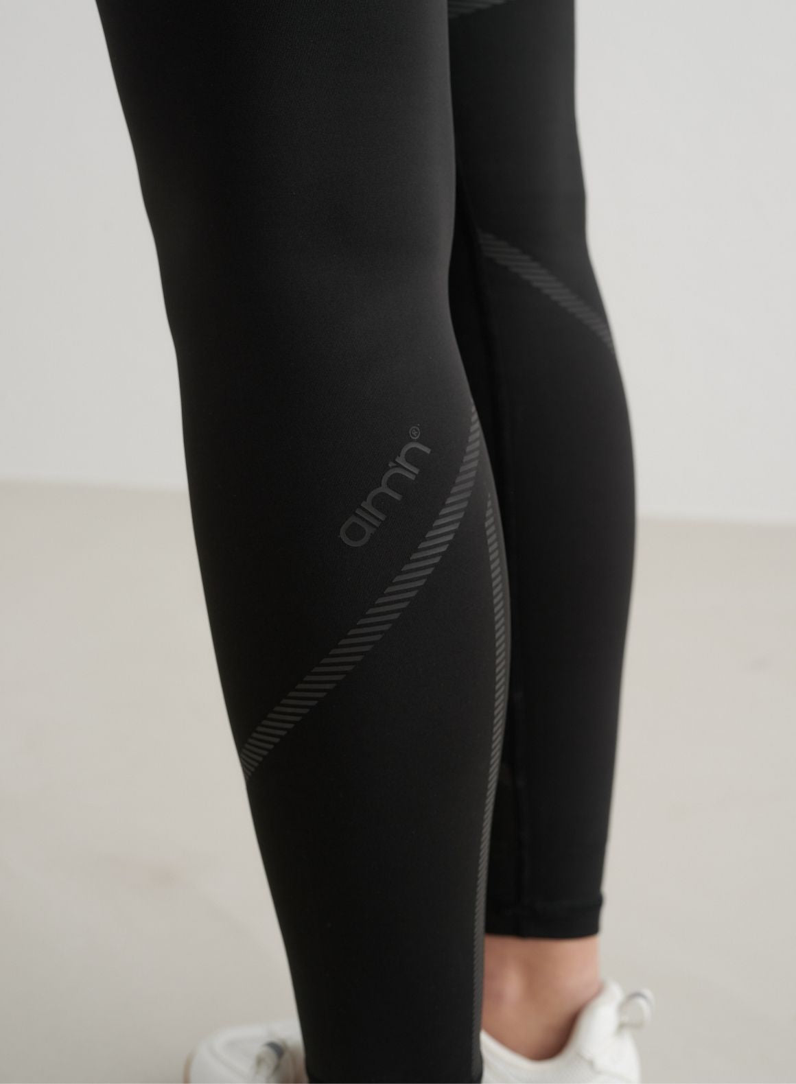 Black Reflective Warming Tights – aim'n
